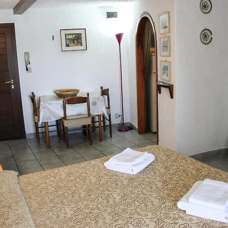 公寓 A Charming Studio With Terrace Overlooking The Sea 切法卢